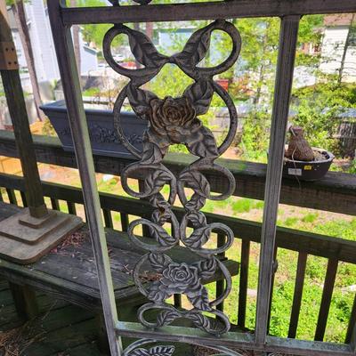 Large heavy metal Garden Patio Screen Trellis 40wx75H Base supports 28