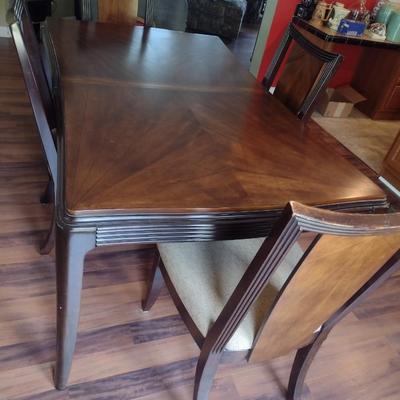 Nice Art Deco Design Reproduction Dining Table and Four Matching Chairs with 18" Leaf Insert Included (T)