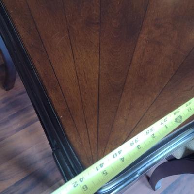 Nice Art Deco Design Reproduction Dining Table and Four Matching Chairs with 18" Leaf Insert Included (T)