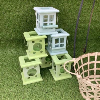 138 Lime Green Plastic Pots and Metal Plant stand with 6 Lanterns