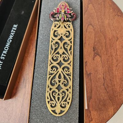 Jay Strongwater Scroll Bookmark Duke Red Jewel w/Box