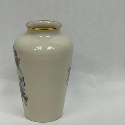 Lenox Birds of Love limited edition Vase made in USA