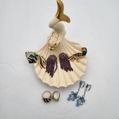 Colorful Accents Vintage Jewelry