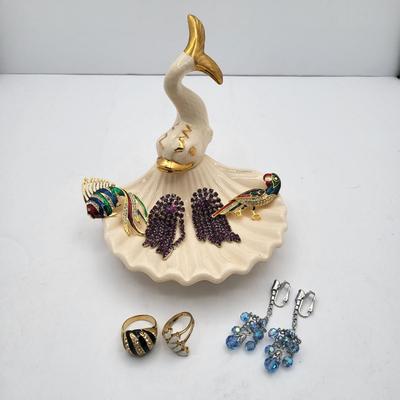 Colorful Accents Vintage Jewelry