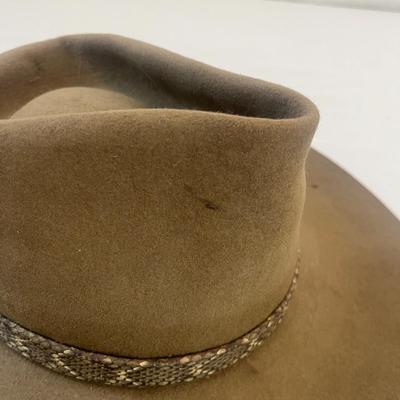 Stetson Felt Hat w/ Rattlesnake Hat Band & Leather Gloves (L-MG)