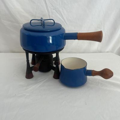 Le Creuset Kettle, Dansk Sauce Pot, Fondue Knives & Fondue Pot (L-MG)