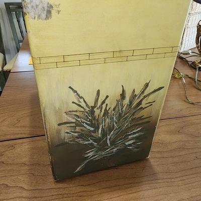 Decorative storage bin