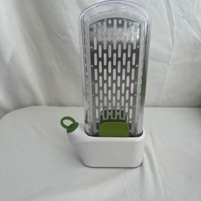 Pampered Chef Apple Peeler & More Modern Kitchen Gadgets (L-MG)