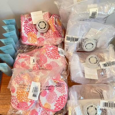 Big Lot Clarisonic - Brush Heads, Cleaners, Bags
