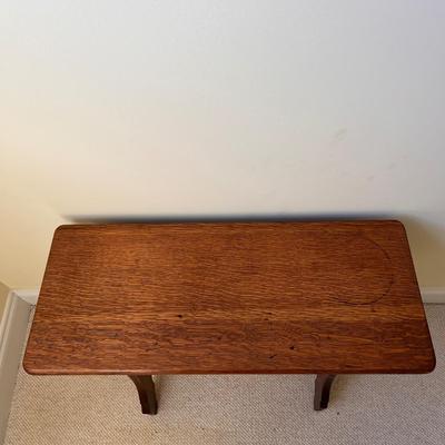 Solid Wood Gothic Prayer Stand (UB1-DZ)