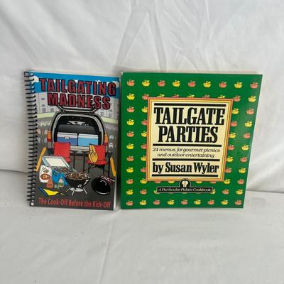 Picnic/Tailgating Array w/Basket, Wool Blanket, & More (L-MG)