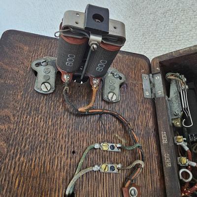 Western Electric Company Wood Crank Phone (UB1-DZ)