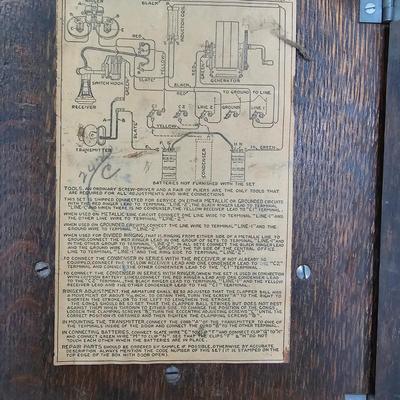 Western Electric Company Wood Crank Phone (UB1-DZ)