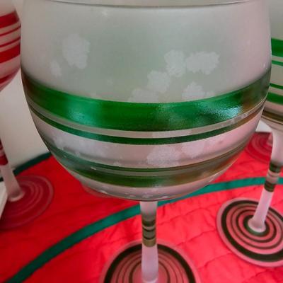 Christmas Glassware & Kitchen Items (L-MG)