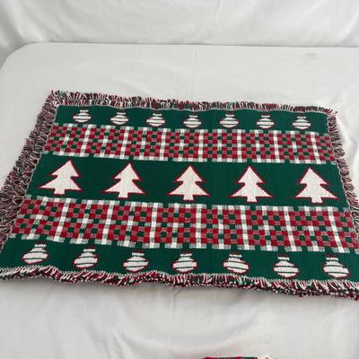 Christmas Glassware & Kitchen Items (L-MG)