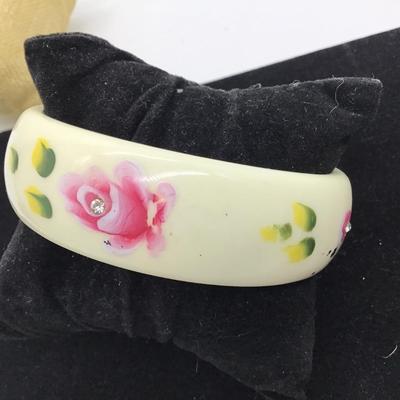 Vintage Cream Ivory Floral Rose Hand Painted Celluloid Bangle/ Bracelet