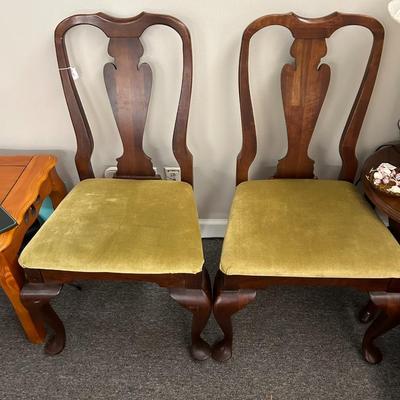 Antique Queen Anne Dining Chairs (4)