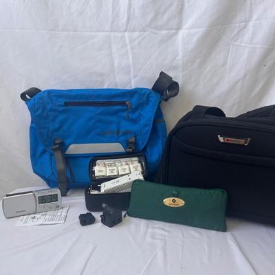 Patagonia, Eagle Creek, and More Travel Accessories (UB1-DZ)