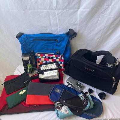 Patagonia, Eagle Creek, and More Travel Accessories (UB1-DZ)