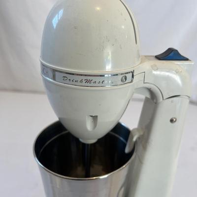 Sterling Freezer Ice Cream Maker & Hamilton Beach Drink Master (L-MG)