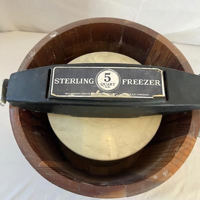 Sterling Freezer Ice Cream Maker & Hamilton Beach Drink Master (L-MG)