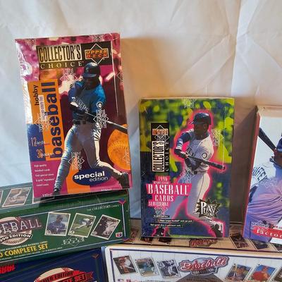 Upper Deck Boxed Baseball Card Sets (BO-JS)