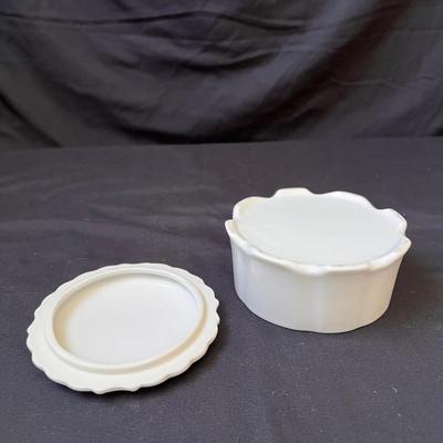 Eastwood Works Chamber Pot and More (UB3-DZ)