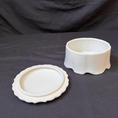 Eastwood Works Chamber Pot and More (UB3-DZ)