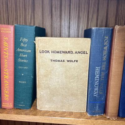 Thomas Wolfe, Hemingway & More Vintage Books (LR-RG)
