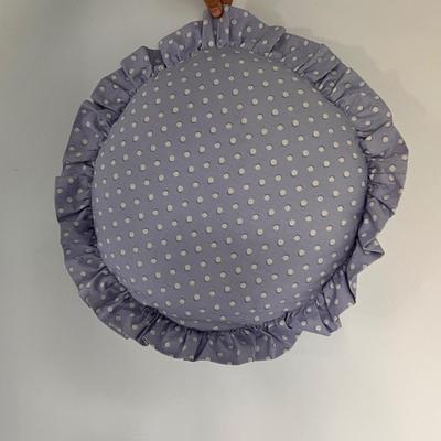 Blue and White Polka Dot Chair (UB1-DZ)