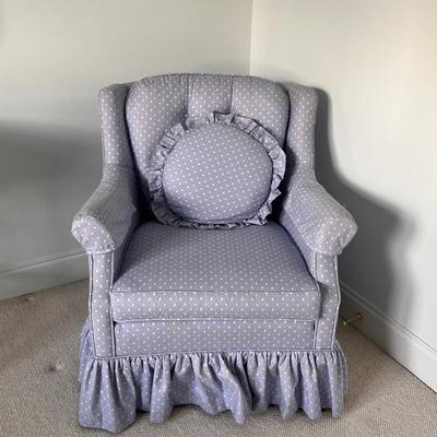 Blue and White Polka Dot Chair (UB1-DZ)