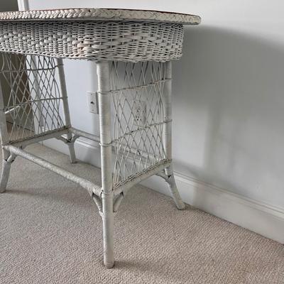 Wicker Vanity Set (UB1-DZ)