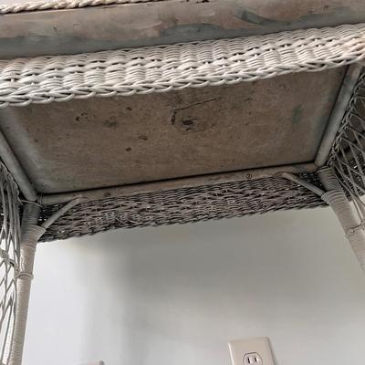 Wicker Vanity Set (UB1-DZ)