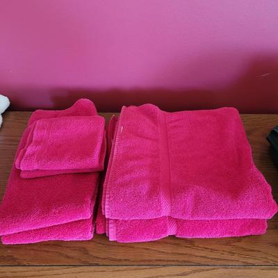 Assortment of Bath Towel Sets by Wamsutta, Royal Velvet, & More (P-CE)