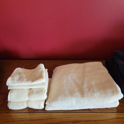 Assortment of Bath Towel Sets by Wamsutta, Royal Velvet, & More (P-CE)