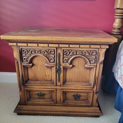 King Size Headboard & Link-Taylor Night Stands Plus Bedding (P-CE)