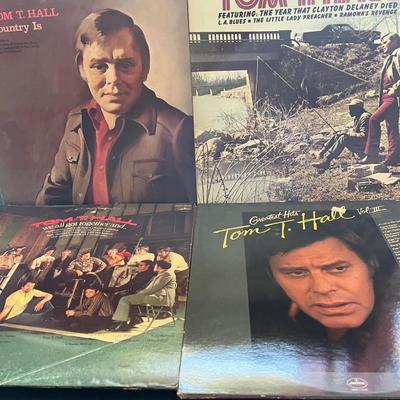 LOT 142: Country Music Vinyl Records - Hank Williams, Patsy Cline, Tom Hall and More