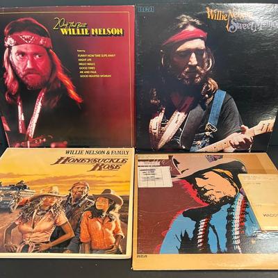 LOT 149: Willie Nelson Collection - Vinyl Record Albums - Country Music