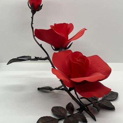 LOT 242: Boehm Porcelain Rose Burning Love Centerpiece Made in England 1990