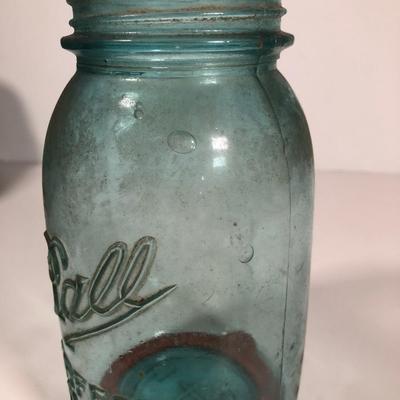 LOT 270: Vintage Blue Glass Mason Jars - Atlas & Ball