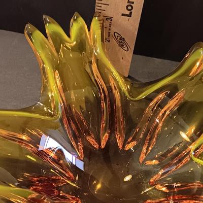 Beautiful vintage Mirano glass abstract bowl