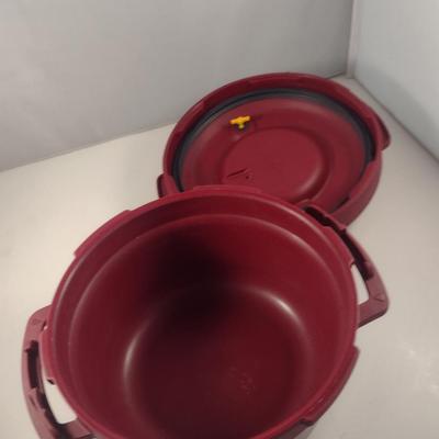 Tupperware 3 Quart Microwave Pressure Cooker