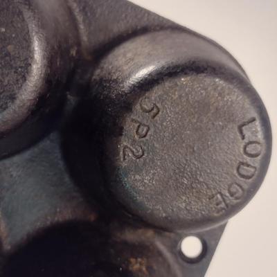 Lodge Cast Iron Six Cavity Muffin Pan