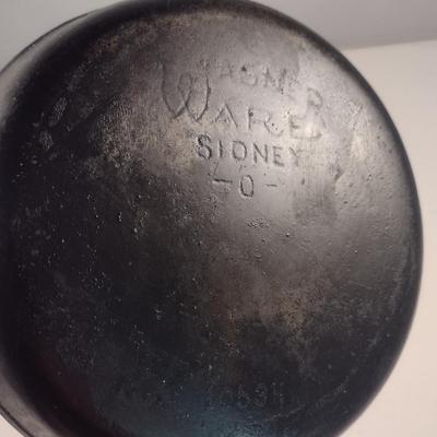 Vintage Wagner Ware Cast Iron Skillet- Approx 6 1/2" in Diameter