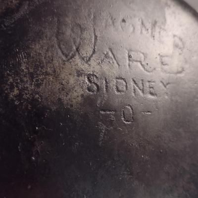 Vintage Wagner Ware Cast Iron Skillet- Approx 6 1/2" in Diameter