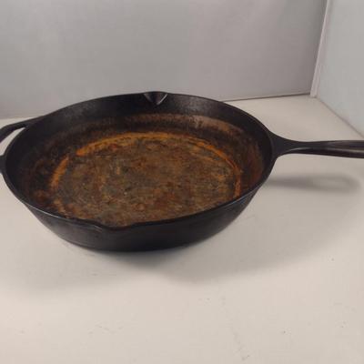 Lodge Cast Iron Skillet with Helper Handle- Approx 12" in Diameter