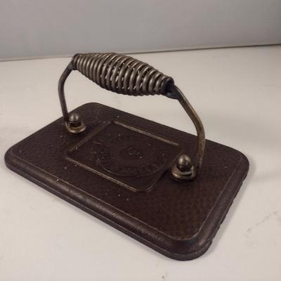 Lodge Cast Iron Bacon Press