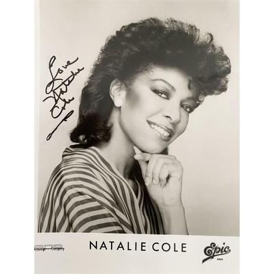 Singer Natalie Cole signed photo