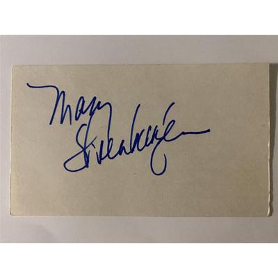 Mary Steenburgen signature cut