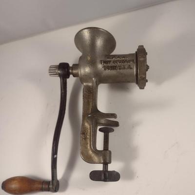 Universal Meat Grinder- No. 323